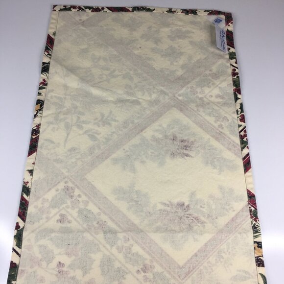 April Cornell 13 x 67 Christmas Table Runner Holly Berries Chickadee 100% Cotton - Picture 15 of 16